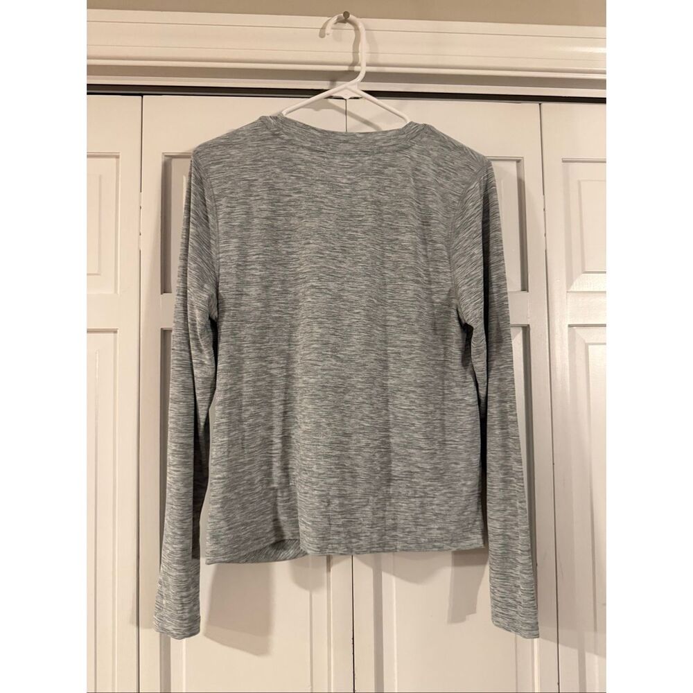Old navy active breath one grey athletic top size large - Picture 5 of 9